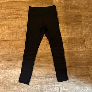 Zyia Light N Tight 24” leggings black